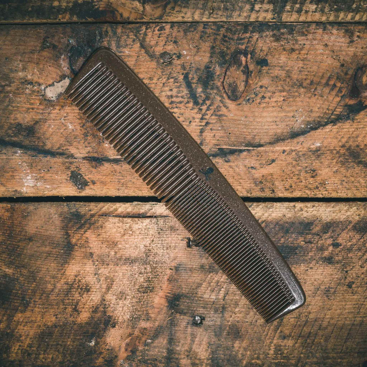 Bluebeards Revenge Liquid Wood Beard and Mo' Comb