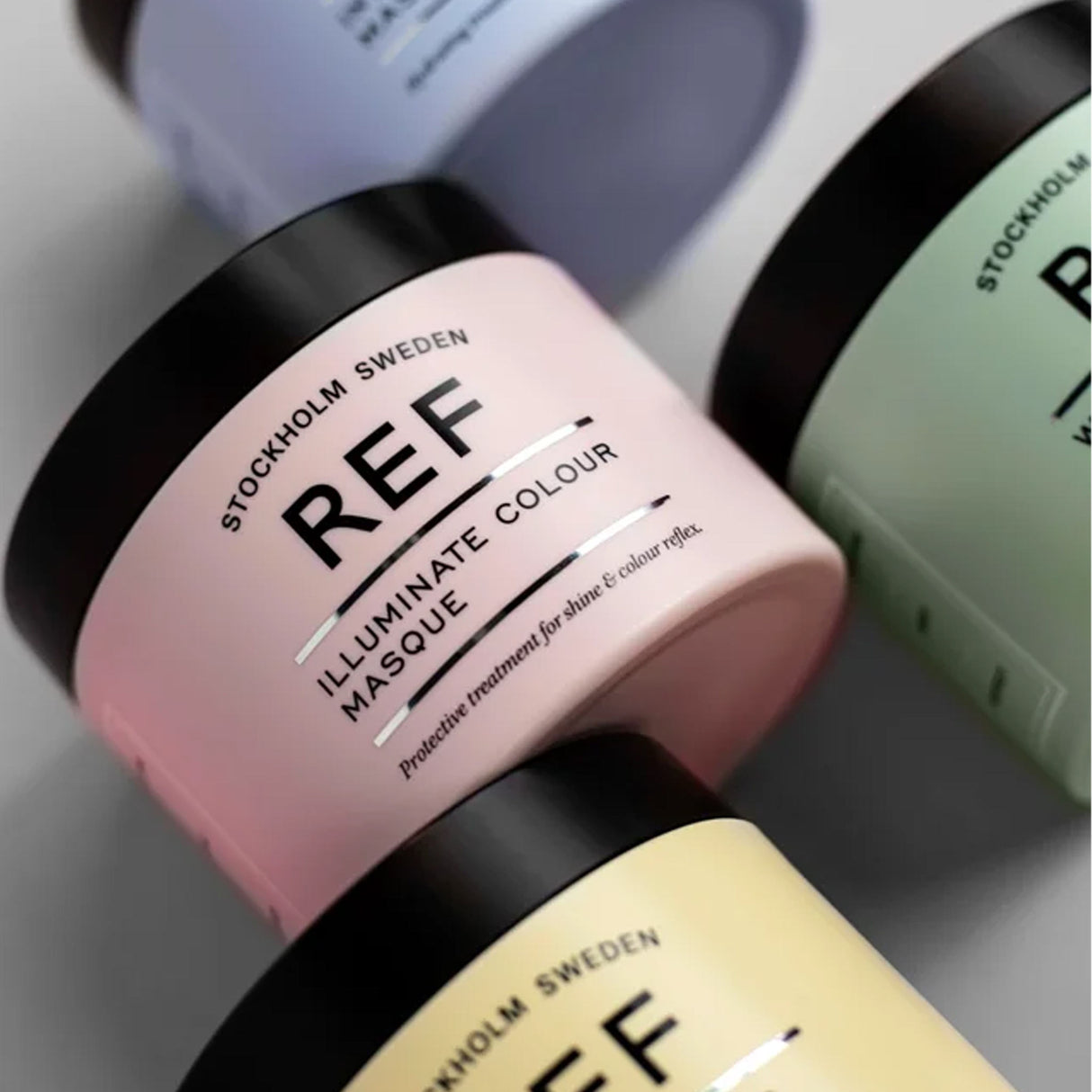 REF. Illuminate Colour Masque 250ml