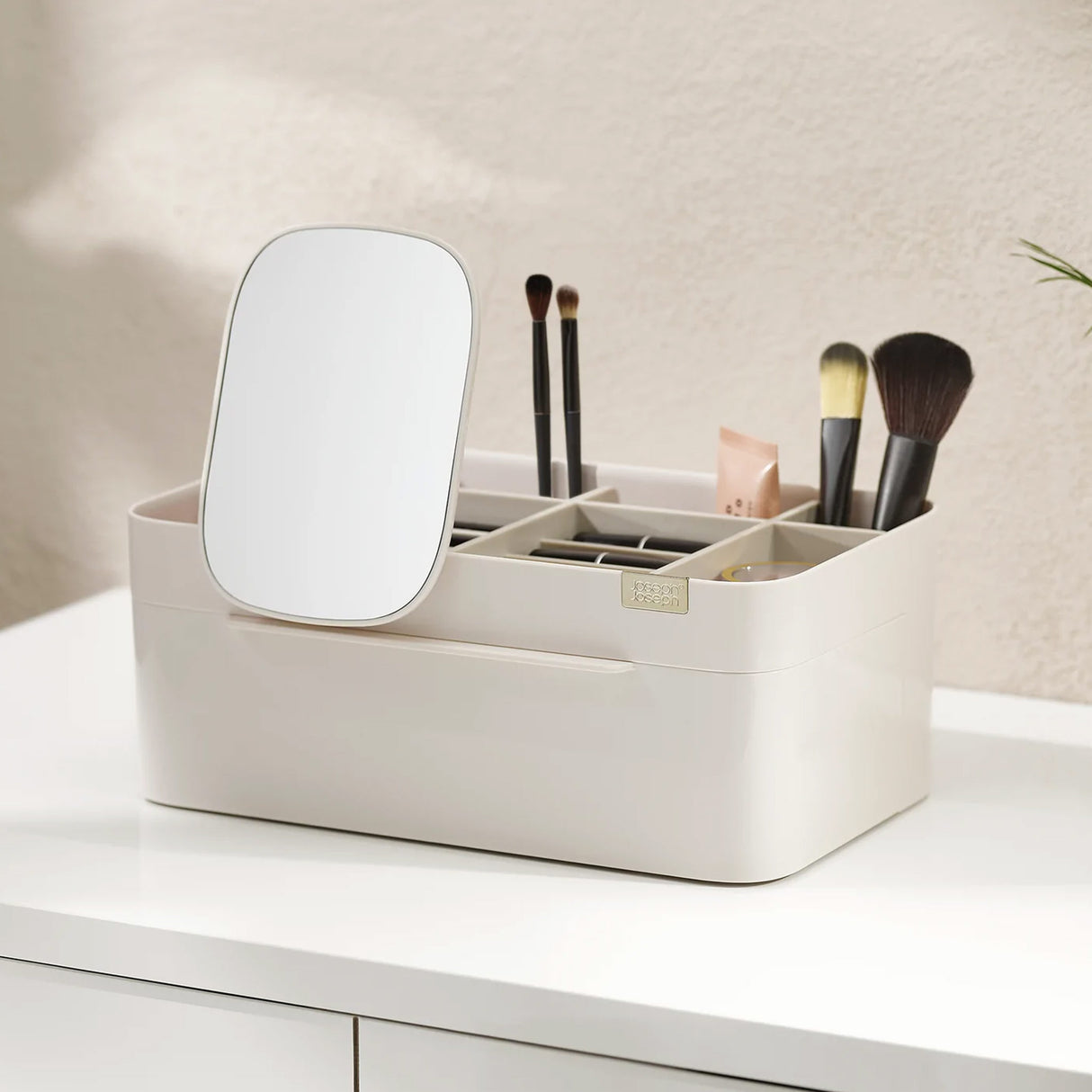 Joseph Joseph Viva Large Cosmetic Organiser - Shell