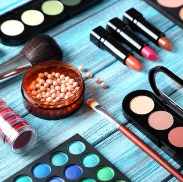 Simple Eye Makeup for Daytime | retailbox.co.za