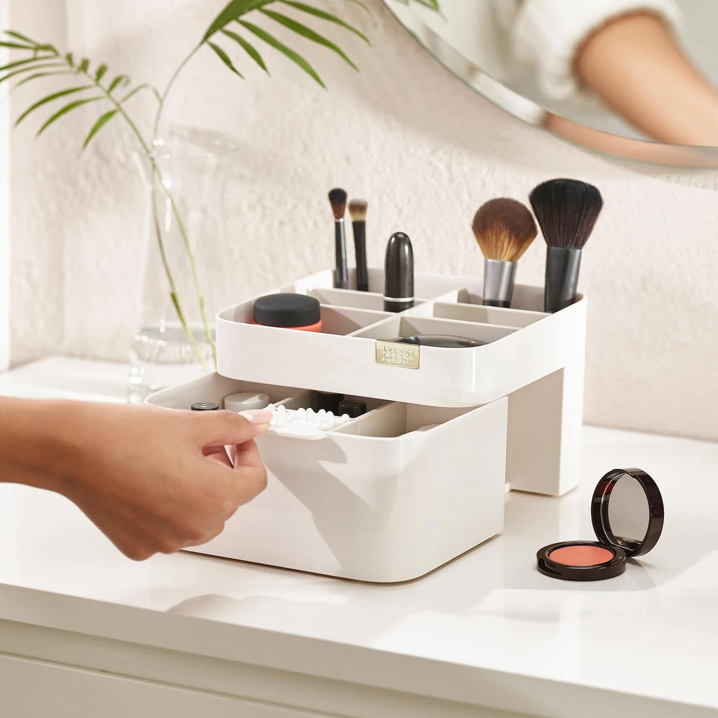 Joseph Joseph Viva Viva Cosmetic Organiser - Shell